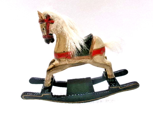 Petit cheval bascule en - petit,