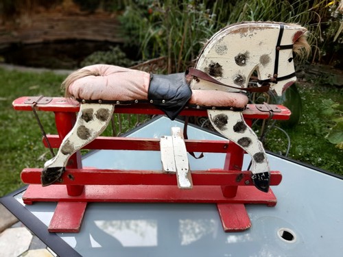 Ancien cheval bascule - ancien,