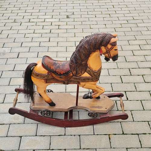 Ancien cheval bois - en,